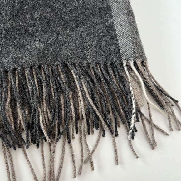 Super Bowl LVI Los Angeles Rams vs Cincinnati Bengals Scarf w/Super Bowl Patch - Picture 4 of 10